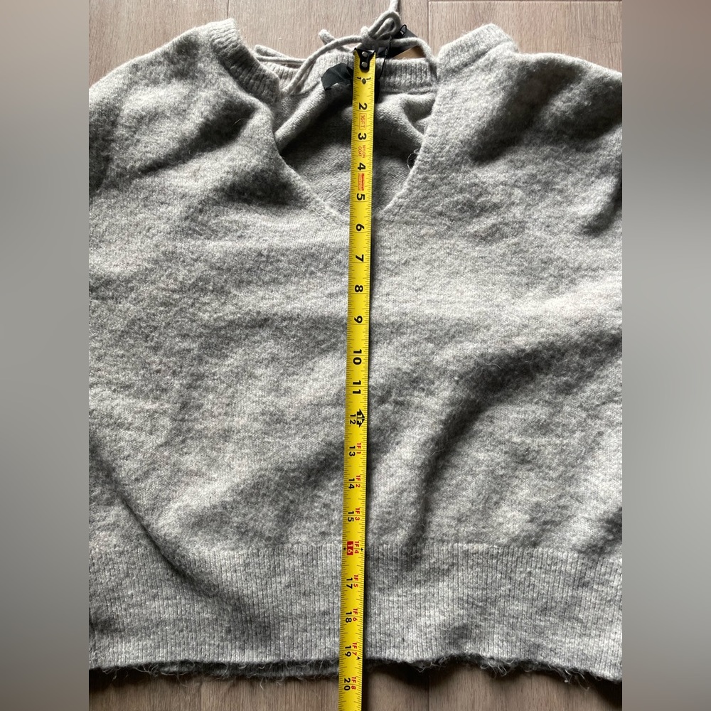 Vero Moda gray sweater blouse - Picture 8 of 9